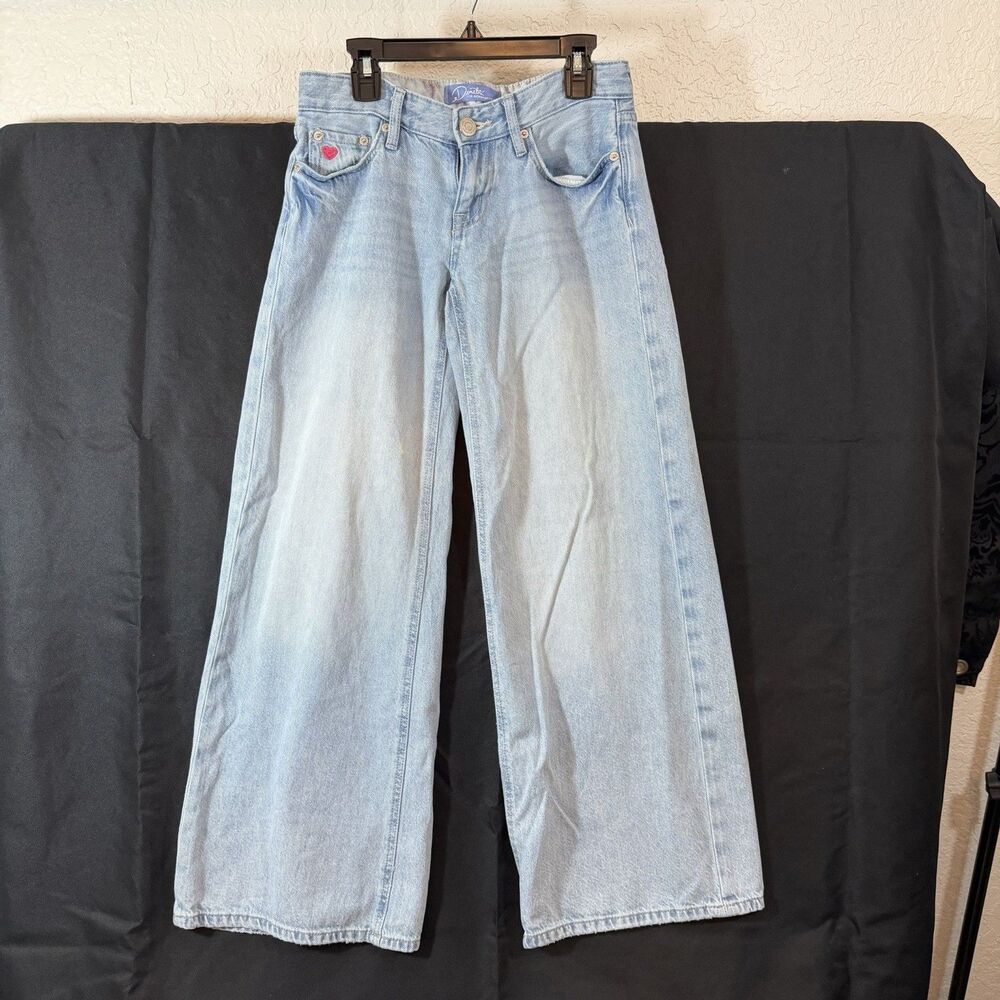 Demetra for Aero Super Low Rise Ultra Wide Leg Jeans 000S 000 Short Light Wash